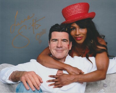 Sinitta HAND SIGNED 8x10 Foto Autogramm So Macho, Chicago, Toyboy (D)