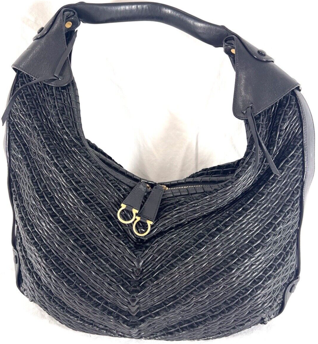 SALVATORE FERRAGAMO Black Leather Intertwined Pattern Zoe Hobo