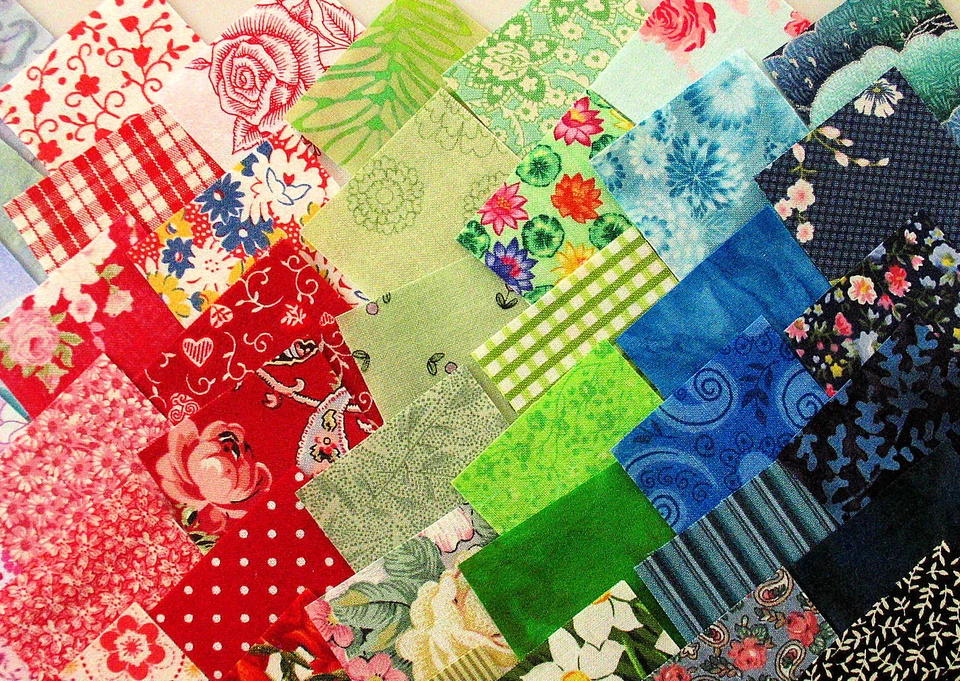 Stoffpaket Precuts - bis zu 600 verschiedene Scraps 5x5 cm Patchworkstoffe Quilt - Bild 4 von 4