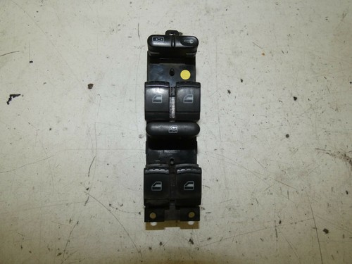 VW Bora BJ 2001 Variant Fensterheberschalter vorne links 1J4959857D