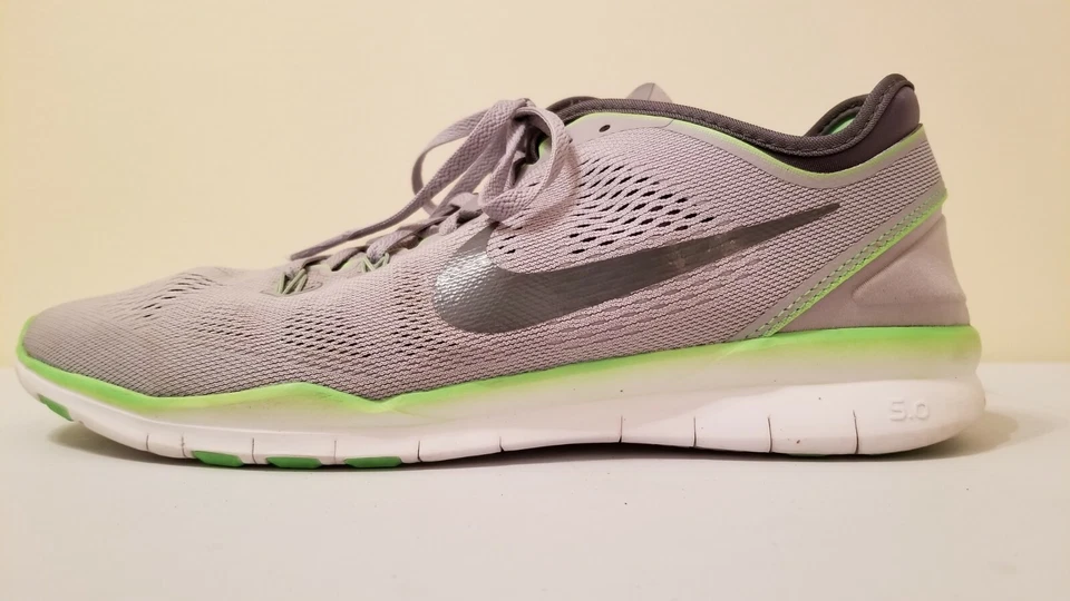 Nike Womens Size 10.5 Free TR Fit Training Athletic Shoes Grey/Green 704674-011 - Image 3 of 4