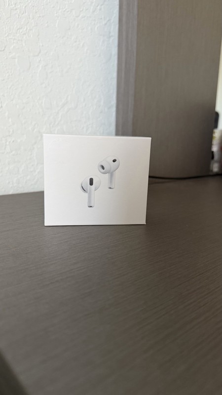 Apple AirPods Pro 3 Never Used