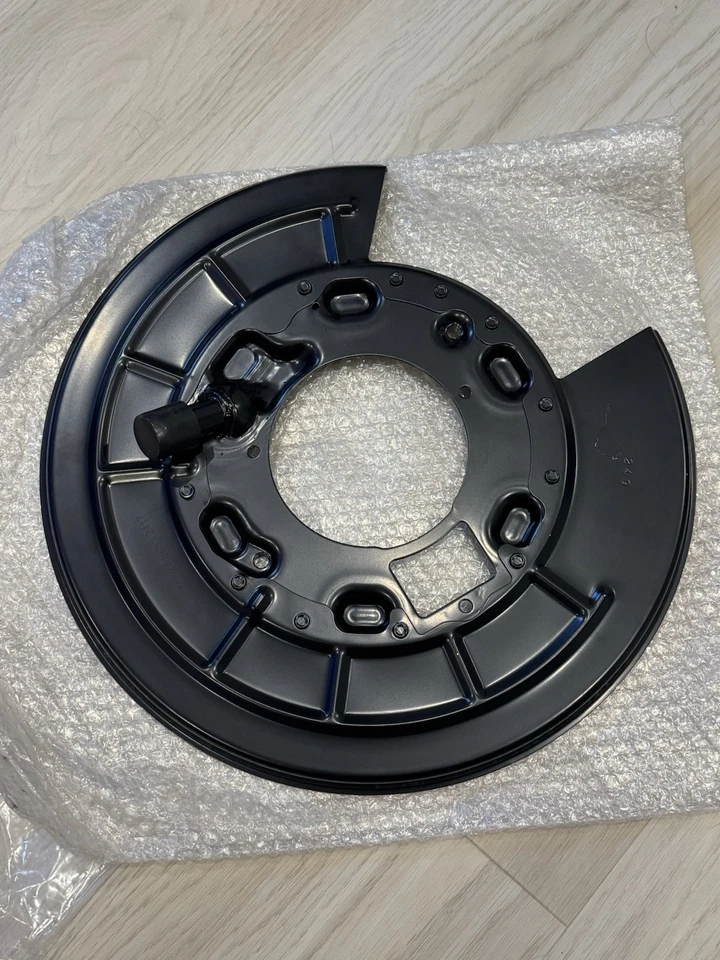 Brake Backing Plate Dust Shield, Right Rear, for Land Rover OEM - Image 3 of 3