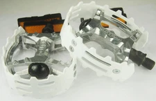 Wellgo XC-II style bear trap alloy BMX bicycle pedal 1/2" WHITE