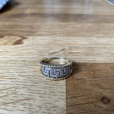Anello con diamanti in oro 9 carati disegno chiave greca misura R