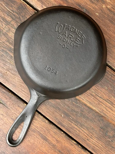 Wagner Ware Cast Iron #4 Smooth Bottom Skillet