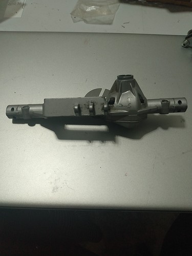 Axial Ryft Alloy Front Axle Housing Silver - Picture 3 of 3