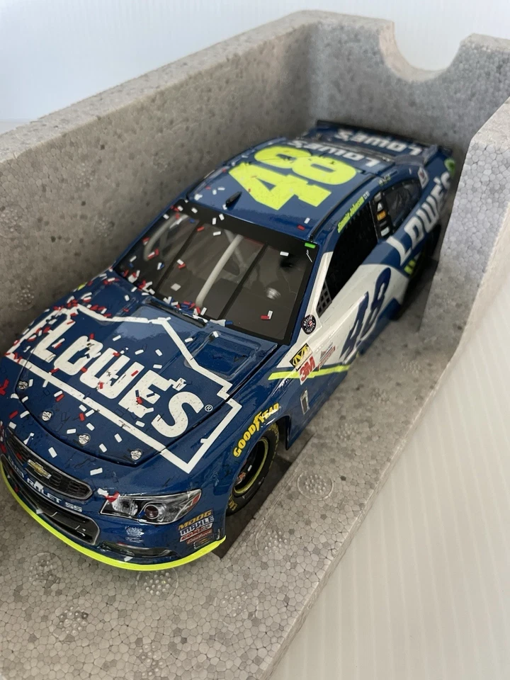 Jimmie Johnson #48 Lowes Dover Win SS 2017 Foto 4 de 4