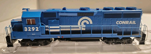 Athearn Roundhouse HO Scale GP40-2 Diesel Conrail #3292 DCC Ready - Picture 1 of 9
