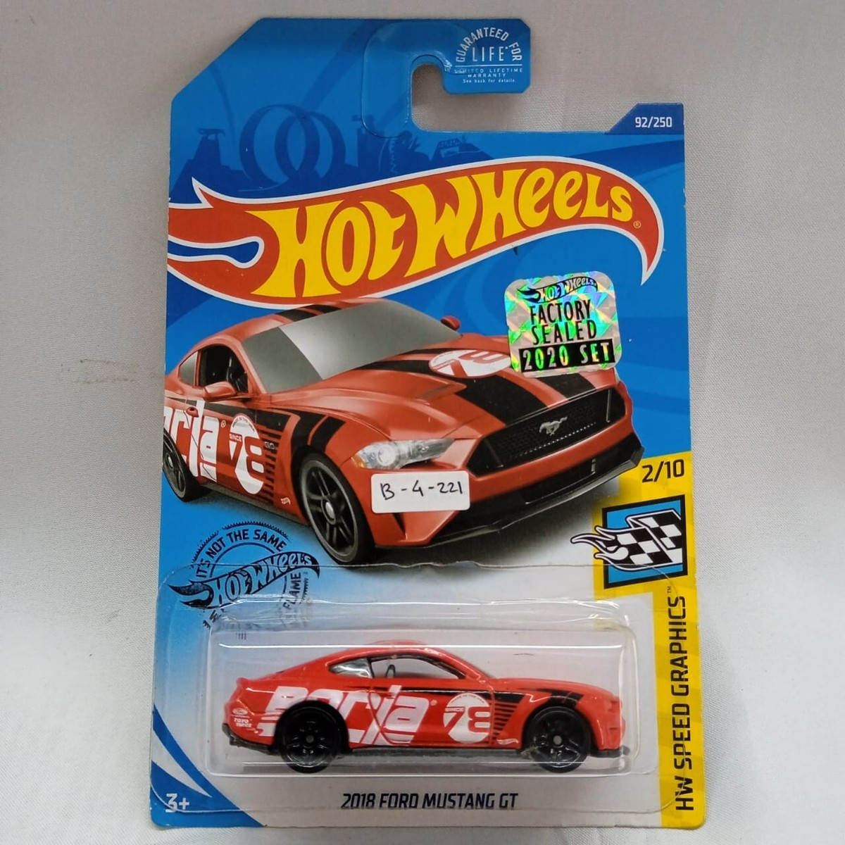 ミニカー Hot Wheels Ford MUSTANG GT Amazon.com: Hot Wheels 2009 New Models 2010 Blue Ford