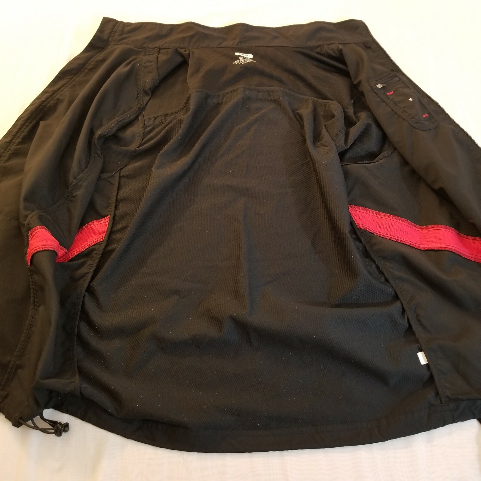FILA Men's Size XL Black with Red Zip Up Track Windbreaker Jacket.