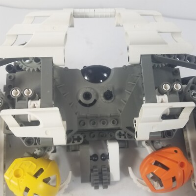 LEGO Bionicle: Manas 8539 (2001) One White set with One Remote