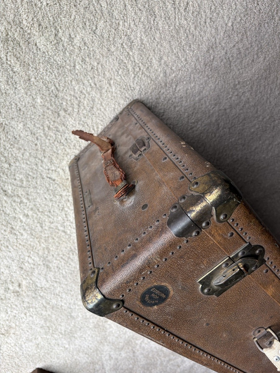 Vintage Mendel Tourist Antique Steamer Travel Trunk, Shipping Suit