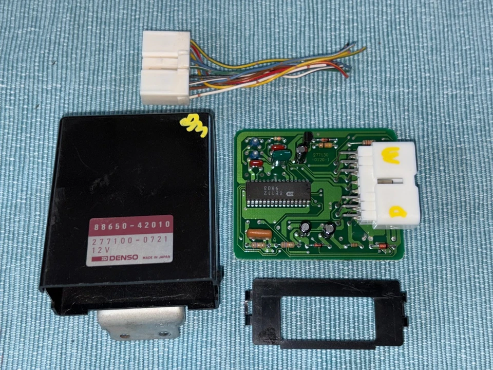 Стабилизатор охлаждения усилителя переменного тока 96-00 Toyota RAV4 88650-42010 OEM DENSO ЯПОНИЯ - Изображение 4 из 4