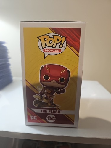 Funko Pop! WB DC Flash The Flash #1343 GITD Amazon Exclusive - Picture 4 of 4