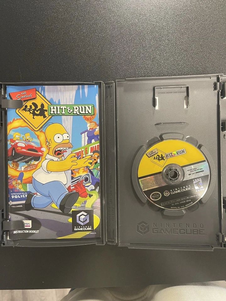 The Simpsons: Hit & Run (Nintendo GameCube 2003) - Image 2 of 3