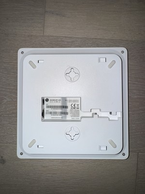 Lot of 5   Araknis Networks AN-700-AP-I-AC WiFi Access Points   No Cables