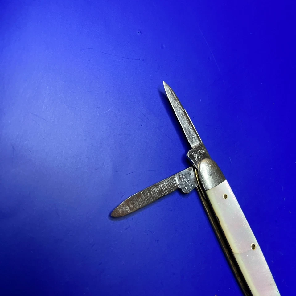 Vintage Griffon Cutlery Works, Small  4 Blade Congress MOP Pocket Knife Germany - Image 3 of 4