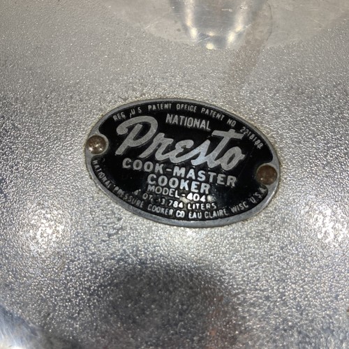 Vintage Presto Cook Master 4 Quart Pressure Cooker with Jiggler Model 404 - Picture 2 of 12