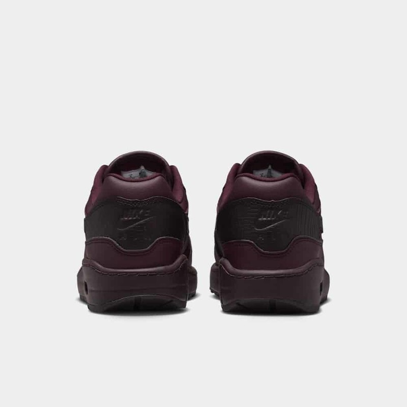 burgundy nikes for men