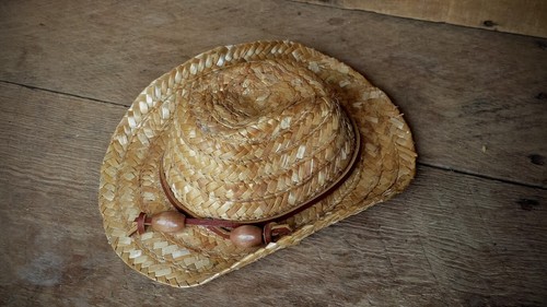 Newborn Straw Cowboy Hat Photo prop - Picture 7 of 7