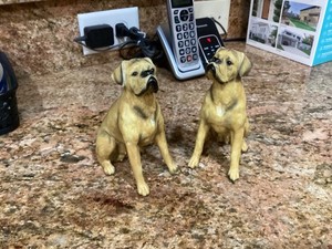 Set of 2 Vintage Boxer Dogs Sitting Decorative Figurine Statue Tan 5.25" High
