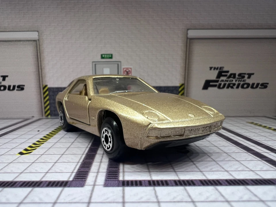 MATCHBOX SUPERFAST NO.59 PORSCHE 928 ENGLAND MADE EXCELLENT CONDITION - Image 3 of 4