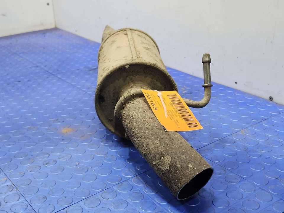 09-14 GMC Yukon Chevy Tahoe Silenciador de escape trasero Resonador OEM 20882403 Foto 3 de 4