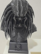 Predator Detailed Bust Statue