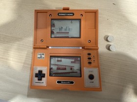 NINTENDO Donkey Kong Game and Watch In Good condition (DK-52) 1982