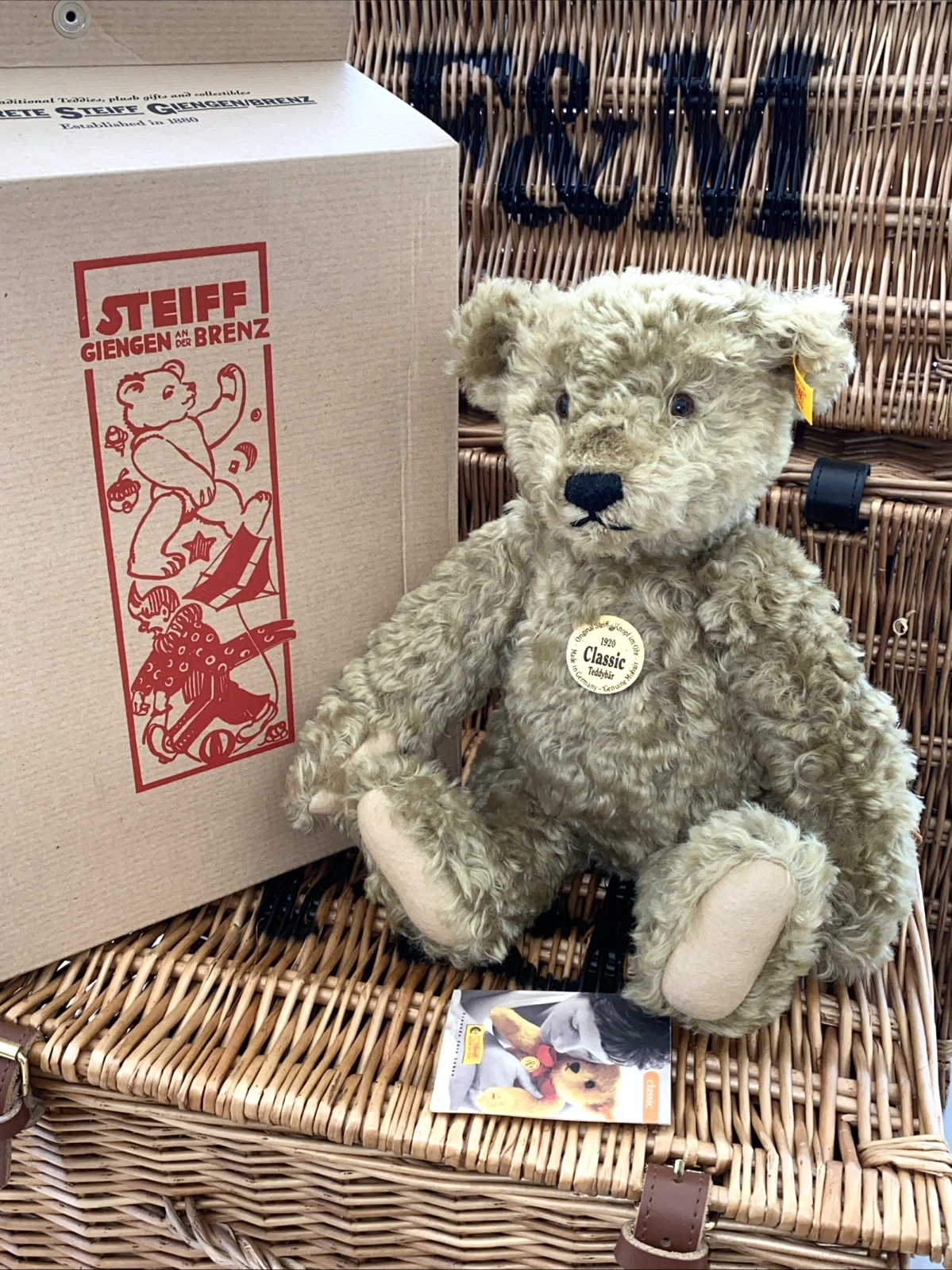 Steiff 1920 Replica Classic Teddy Bear - Brass Mohair - 35cm EAN:000737 - Boxed