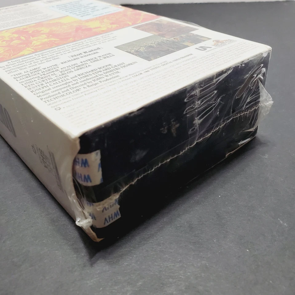 Alamo VHS ленты Джон Уэйн новый и нераспечатанный режиссер вырезать 2 ленты бокс-сет - Изображение 4 из 4