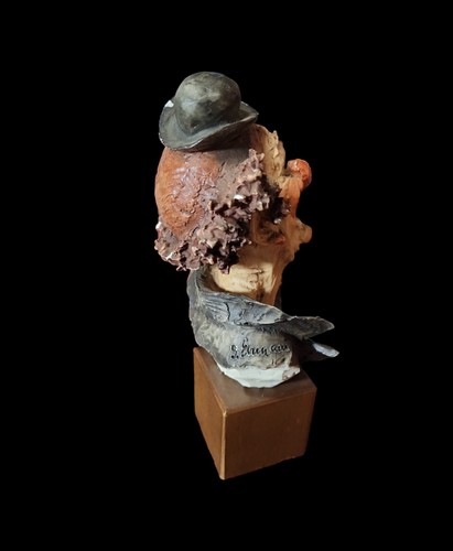 Vtg 8.5" T GIUSEPPE ARMANI Sculpture Clown Bust Figure on Wood Block Signed Read - Picture 6 of 11