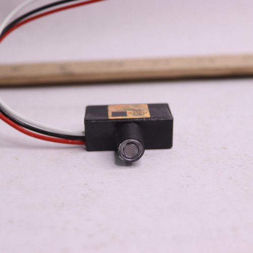 Intermatic Dusk to Dawn Light Control Mini Button Photocontrol Black 500W K4621