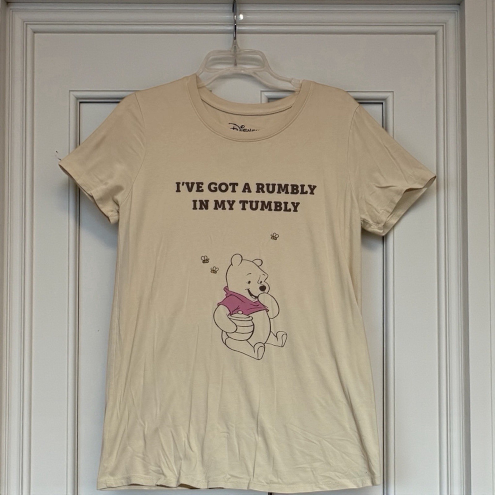 Disney Winnie the Pooh I’ve got a rumbly in my tumbly  Womens XXL tee shirt