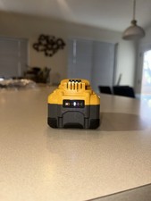 Genuine DEWALT DCB2108 8Ah 20V MAX XR POWERPACK Lithium-ion Battery 8.0Ah OEM