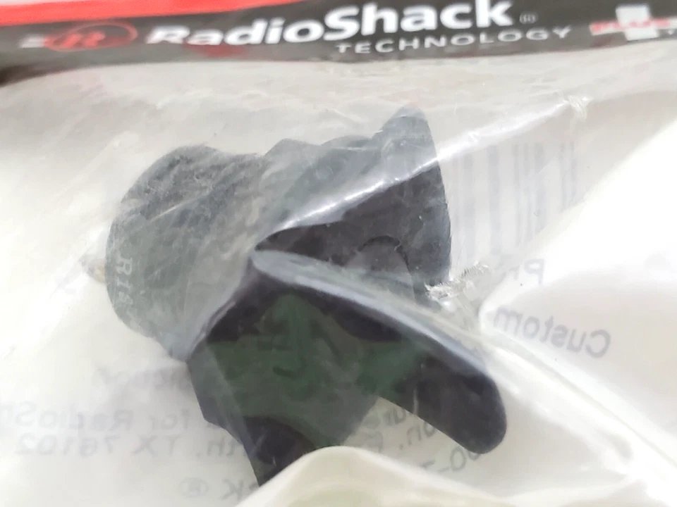 Lot of 2 Radio Shack 275-0648 SPDT Maintained Paddle Switches Panel Mount Foto 4 de 4