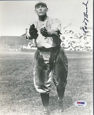 Edd Roush Reds Signed 7x9 Photo Autograph Auto PSA/DNA AB57142
