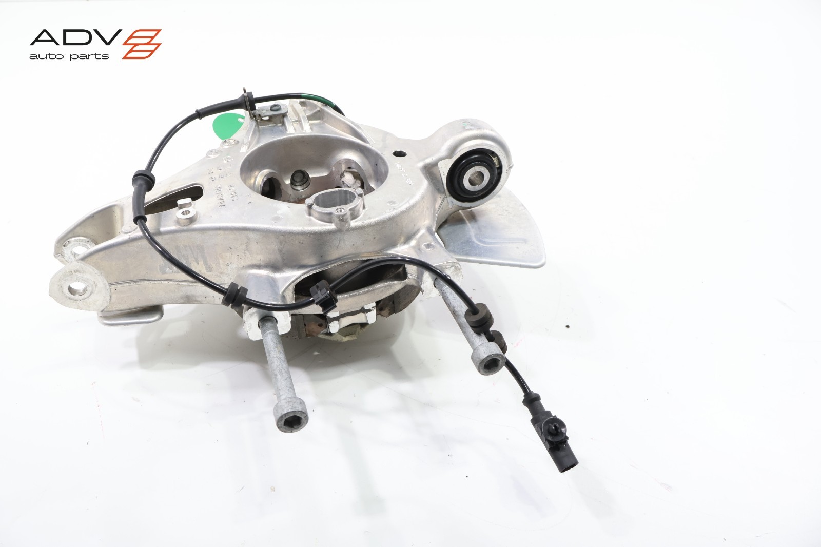 2015-2018 FERRARI CALIFORNIA T REAR RIGHT PASSENGER SIDE SPINDLE KNUCKLE HUB OEM