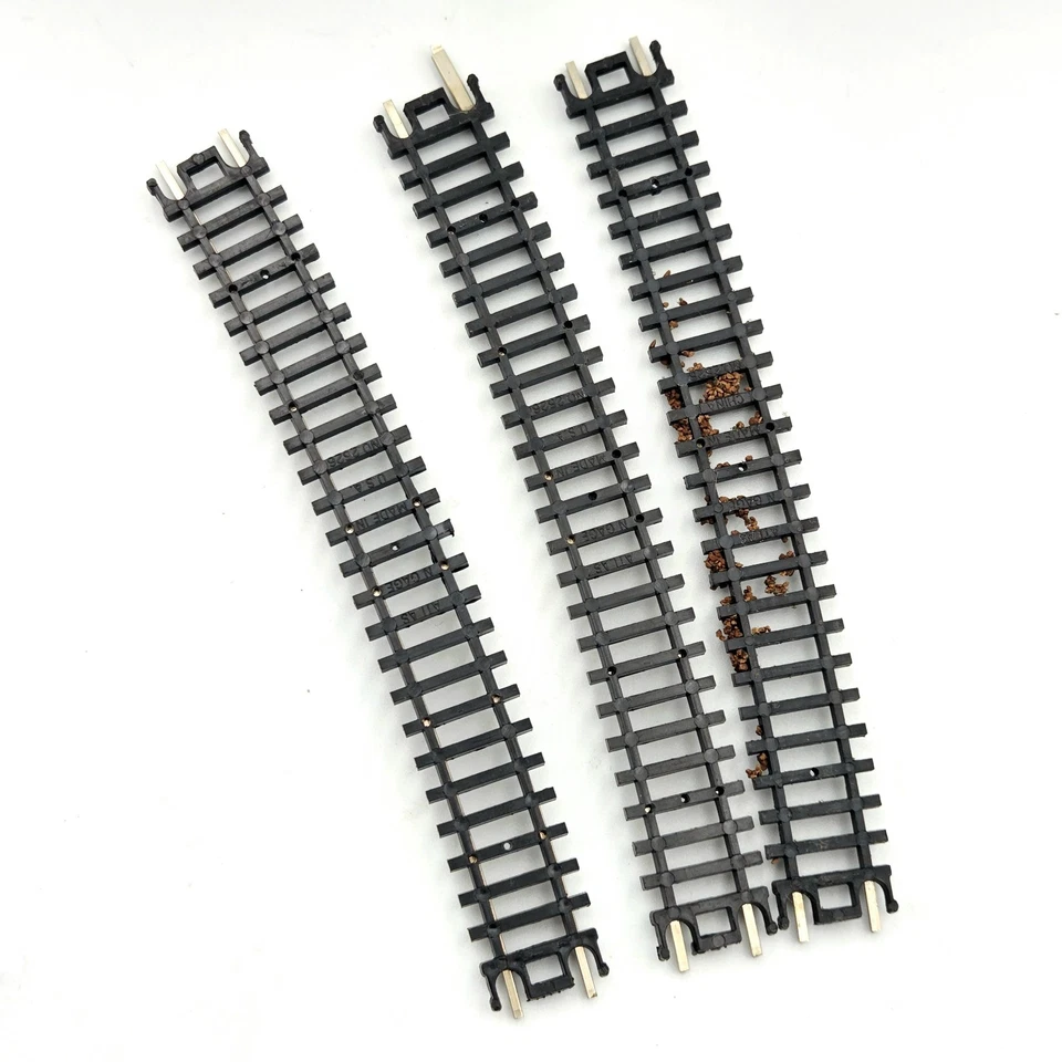 Lot of 24 Atlas N Gauge 2526 19" Radius Curve Nickel Silver Snap Track Code 80 - Image 3 of 4