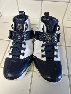 Nike Zoom LeBron IV 4 Men s Size 10 White Navy Gold Basketball Shoes 317253-141