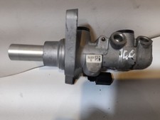 Maître-cylindre de frein Volkswagen PASSAT