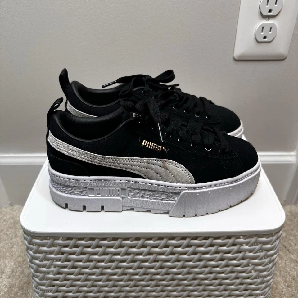 Zapatillas de plataforma Puma Mayze en negro/blanco, para mujer talla 6,5, viene con caja original Foto 3 de 4