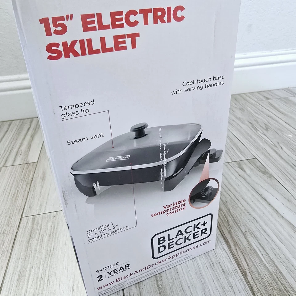 Black+Decker 电动煎锅:型号 SK1215BC — 第 2/2 张图片