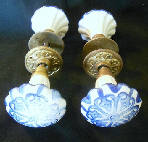 ANTIQUE Stone Ware Porcelain Doorknobs Knob (2) Sets Blue Flow & White Floral - Picture 2 of 5