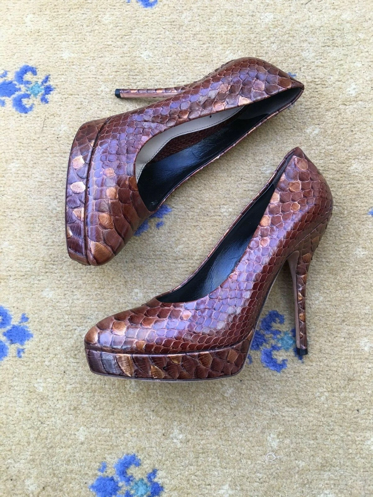 Chaussures Gucci pour femme escarpins à talon plateforme en peau de serpent UK 5 US 8 EU 38 femmes marron