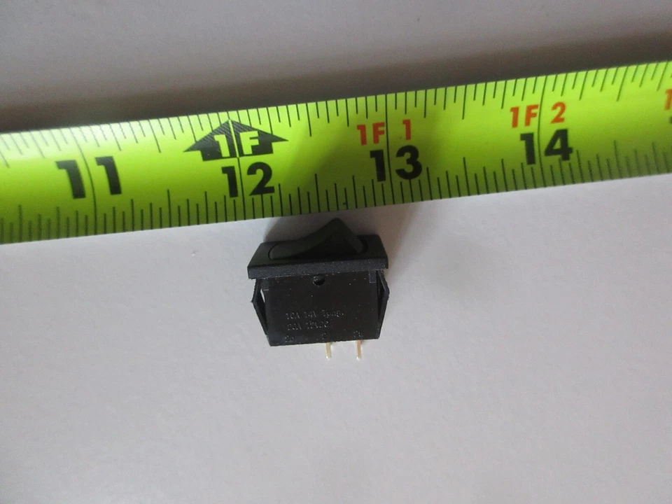 西格玛GP 10安培125-250伏,2针摇杆开关(10件) — 第 3/4 张图片