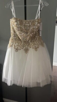 Jovani Off-White And Gold Short Embroidered Dress Size 8 JVN63635