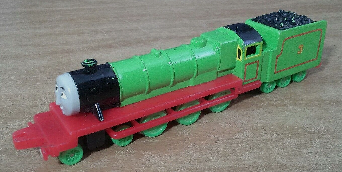 Ertl Die Cast Thomas Tank Engine Shining Time Station #3 Henry with Tender 1987