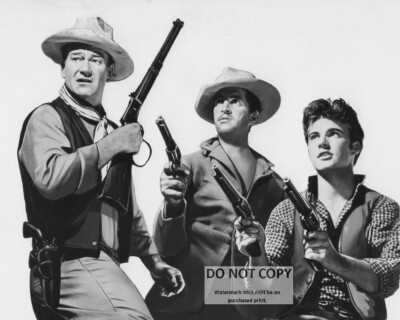 JOHN WAYNE, DEAN MARTIN AND RICKY NELSON IN ''RIO BRAVO'' - 8X10 PHOTO (AZ-494)